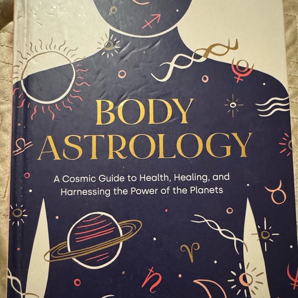 NEW - Hardcover Body Astrology by Claire Gallagher - Picture 1 of 2